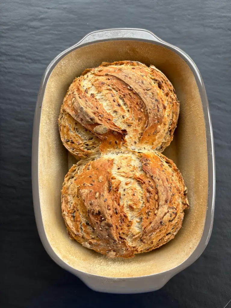 Vollkornbrot mit Saaten