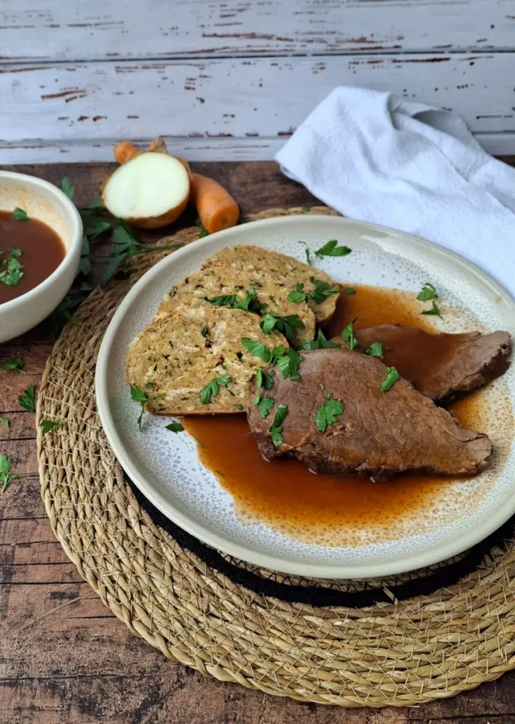 Rinderbraten mit Rotweinsoße